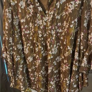 Chic Floral Brown Blouse